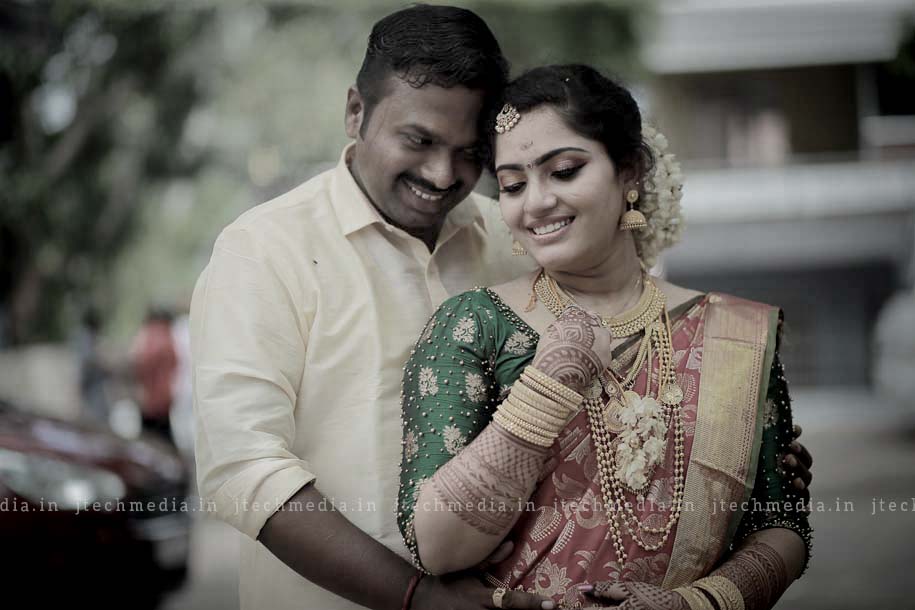 Jotheeshwaran + Niveditha