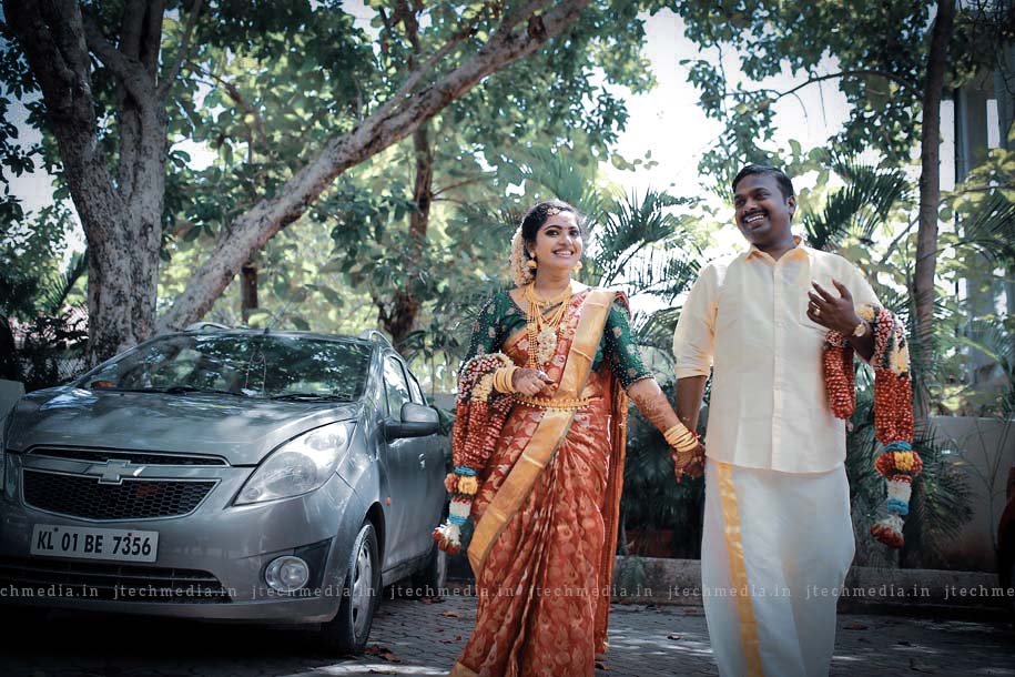 Jotheeshwaran + Niveditha