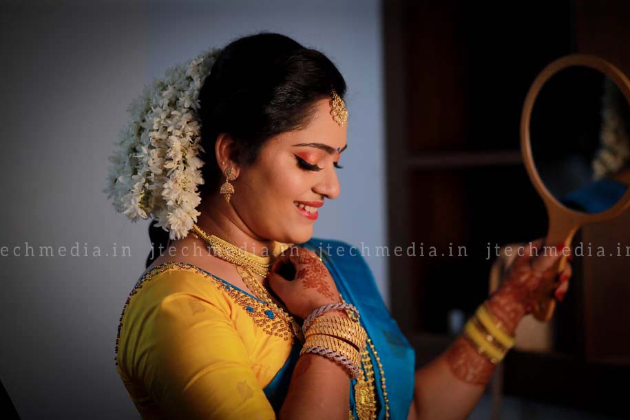 Jotheeshwaran + Niveditha