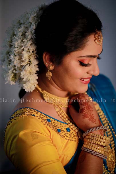 Jotheeshwaran + Niveditha