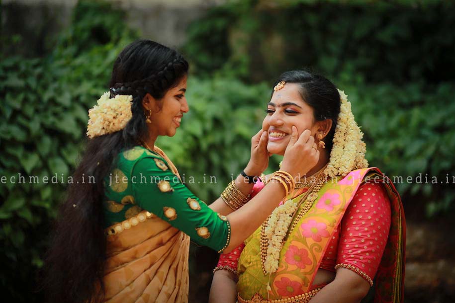 Jotheeshwaran + Niveditha